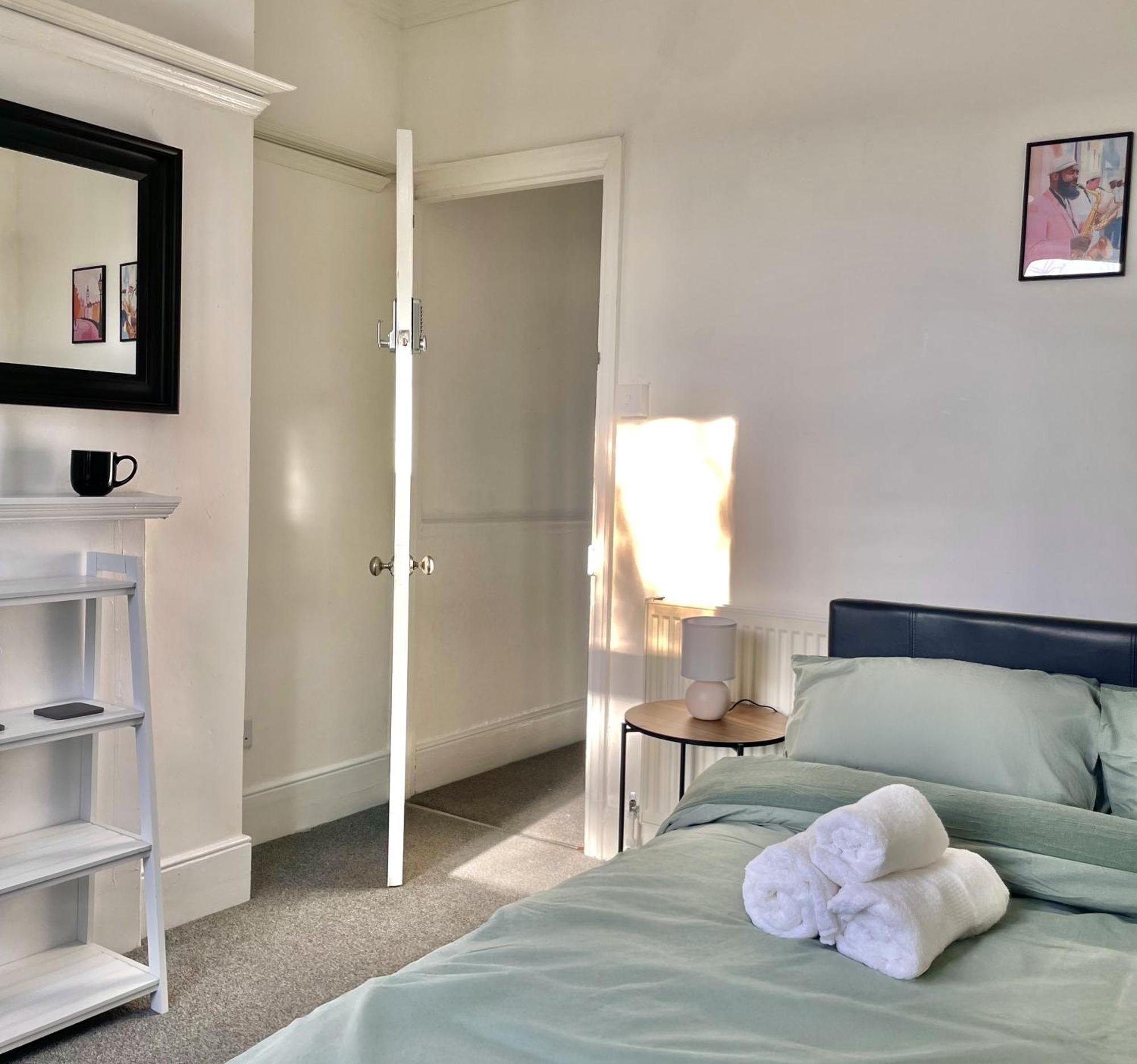 Cosy Double Rooms A Stones Throw From Wembley Stadium لندن الغرفة الصورة